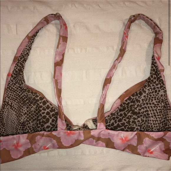 Acacia top - Picture 2 of 3